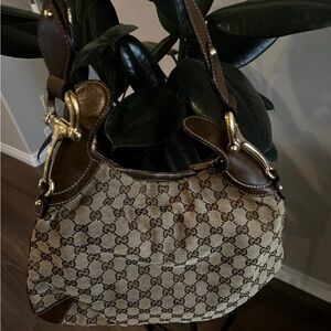 Gucci hobo authentic bag with dust bag